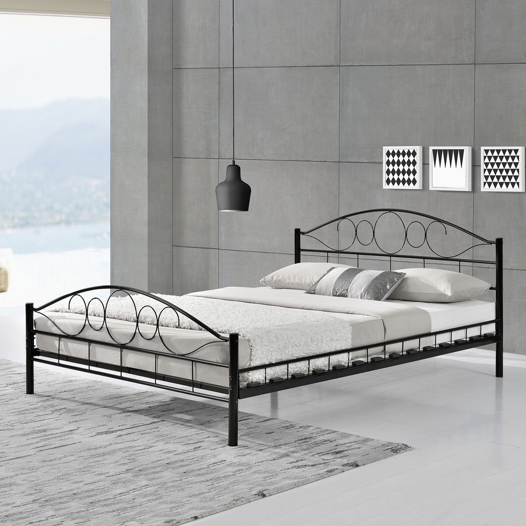 Metallbett  - robust & puristisch
